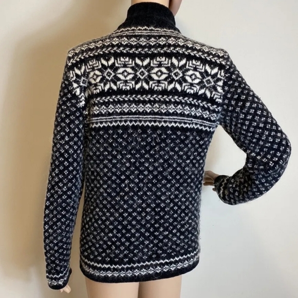 Jones NY Sport | Wool Blend Fair Isle Nordic Print Black White Cardigan Sweater - Picture 2 of 8